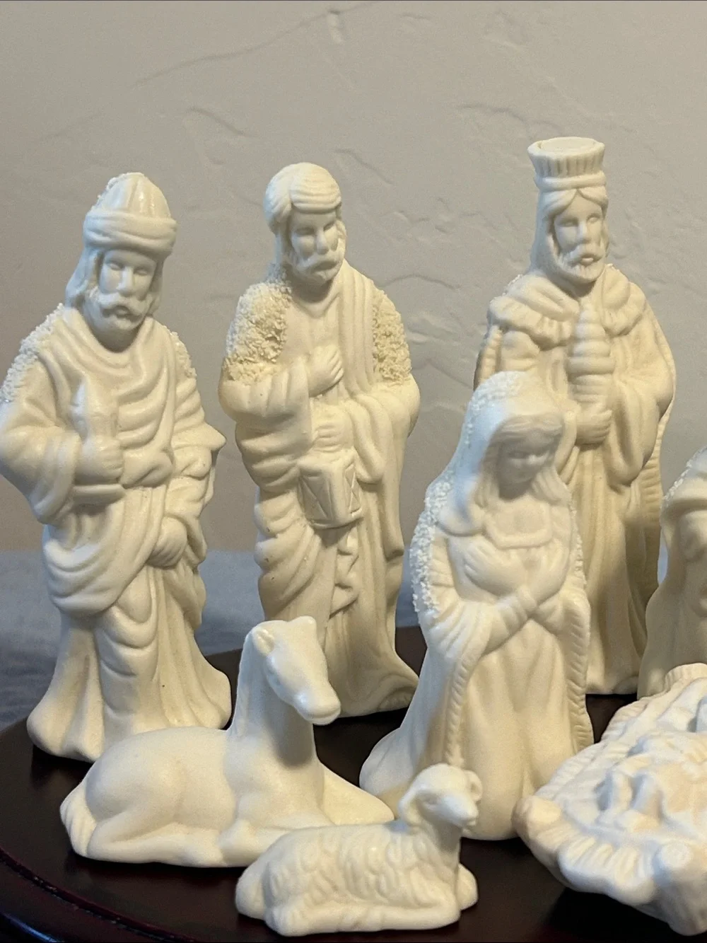 World Bazaars Jade Collection 11-Piece Porcelain Nativity Scene Set Oval Base